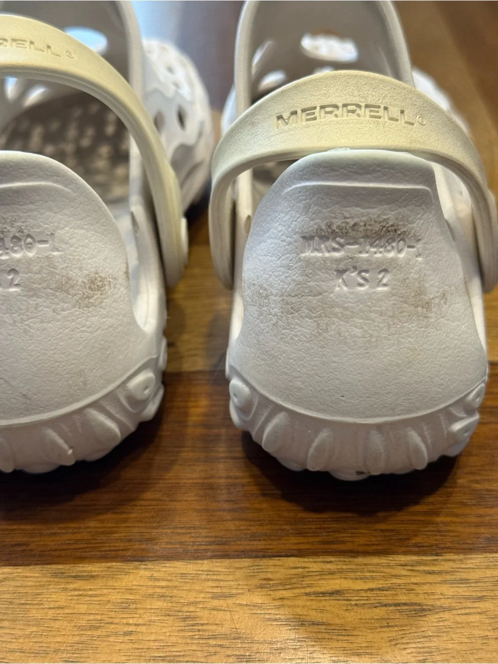 Merrell Hydro Moc Clogs MNS-1480-K'S 2 Preowned size 2